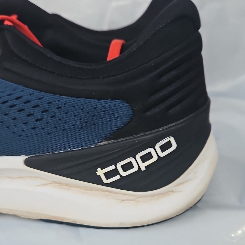Topo Men's Blue and Red Athletic Shoes - Picture 4 of 12